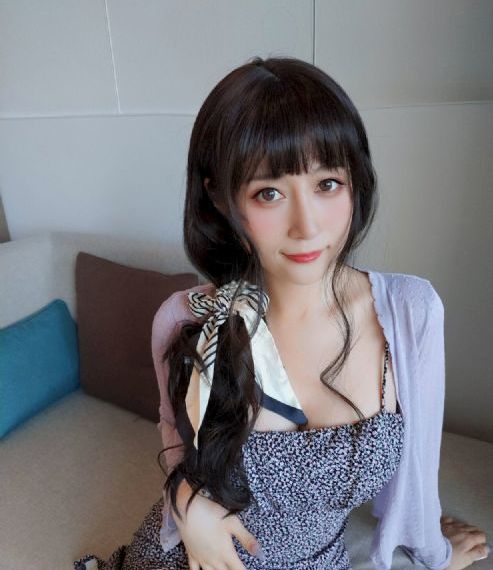 调教放荡丝袜美腿老师的导演是谁_1080高清在线观看