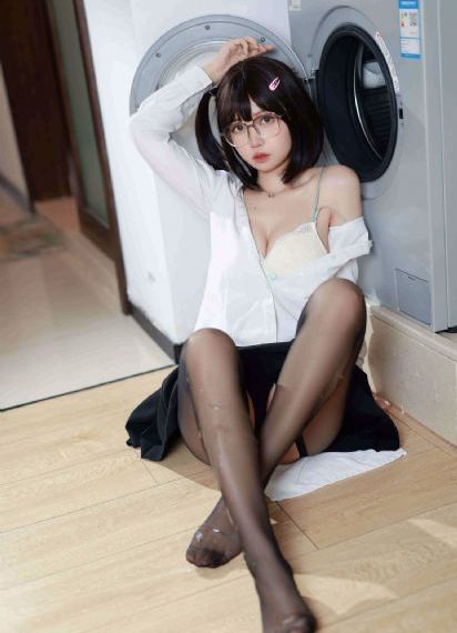 两个小婕子交换_国产剧在线视频观看